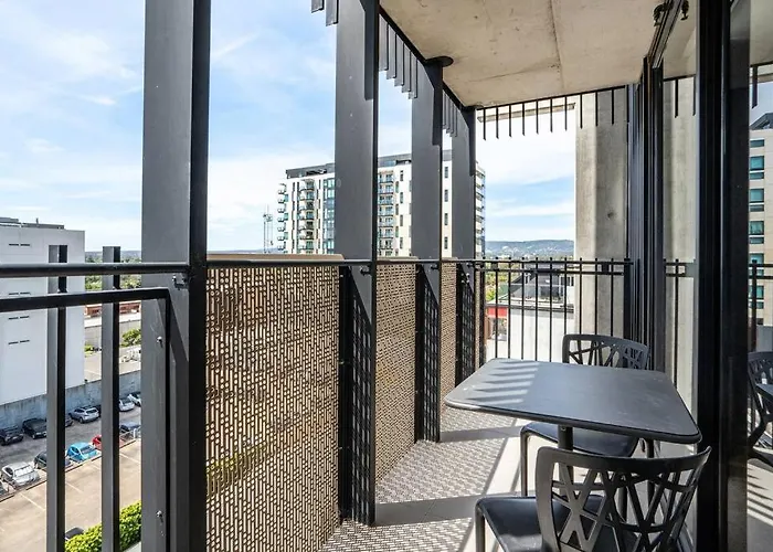 Luxury Heights On Flinders